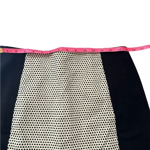 Ann Taylor LOFT Black and Cream Polka Dot Skirt in Women’s 6 Petite - Picture 2 of 8